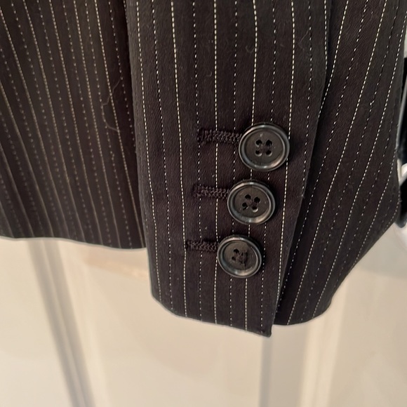 Tahari blazer sz 4 - Picture 4 of 6